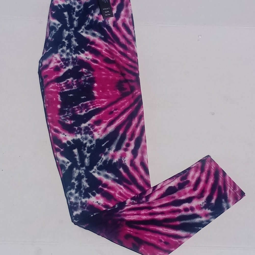 " Fuchsia Tie- dye" leggings